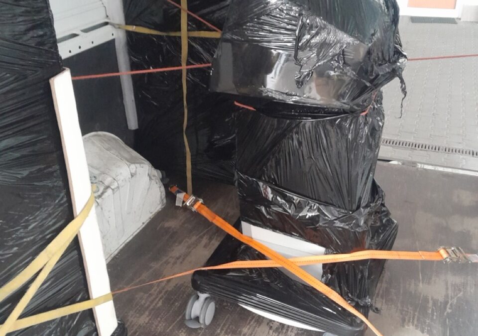 Bezpieczny transport urządzeń medycznych – pełne zabezpieczenie